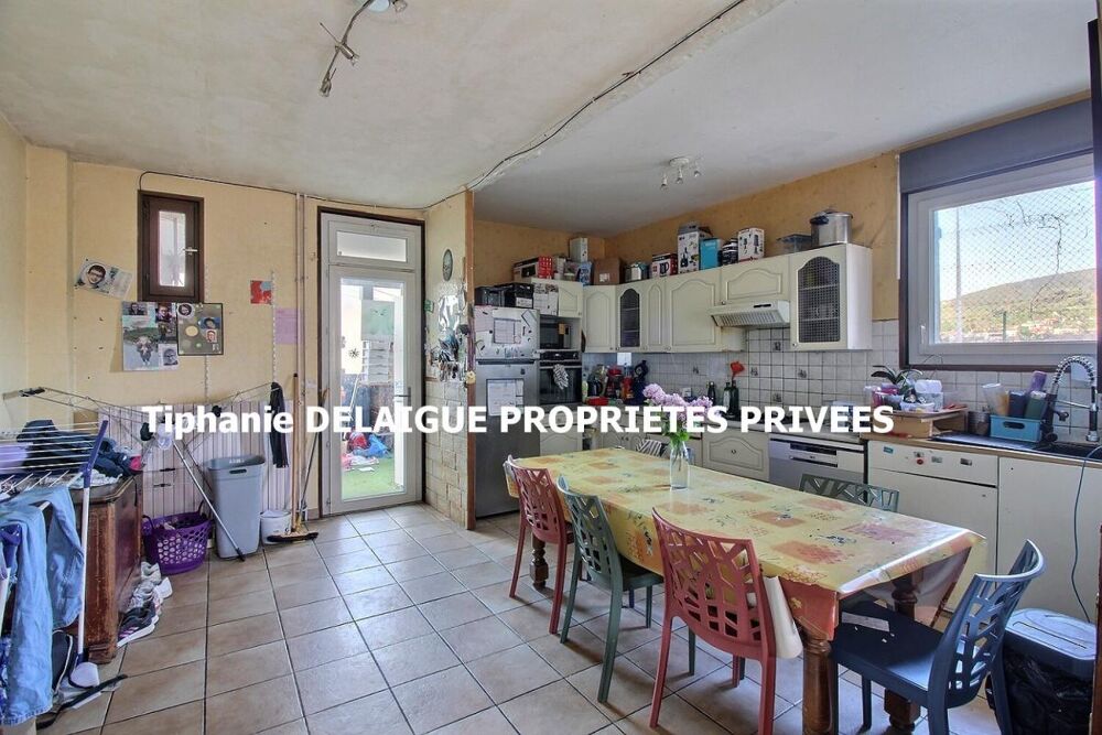 Firminy 42700 Maison de ville de 3 niveaux élevés sur cave 120m² habitables surface utile 108m² habitables surface carrez 4 cha