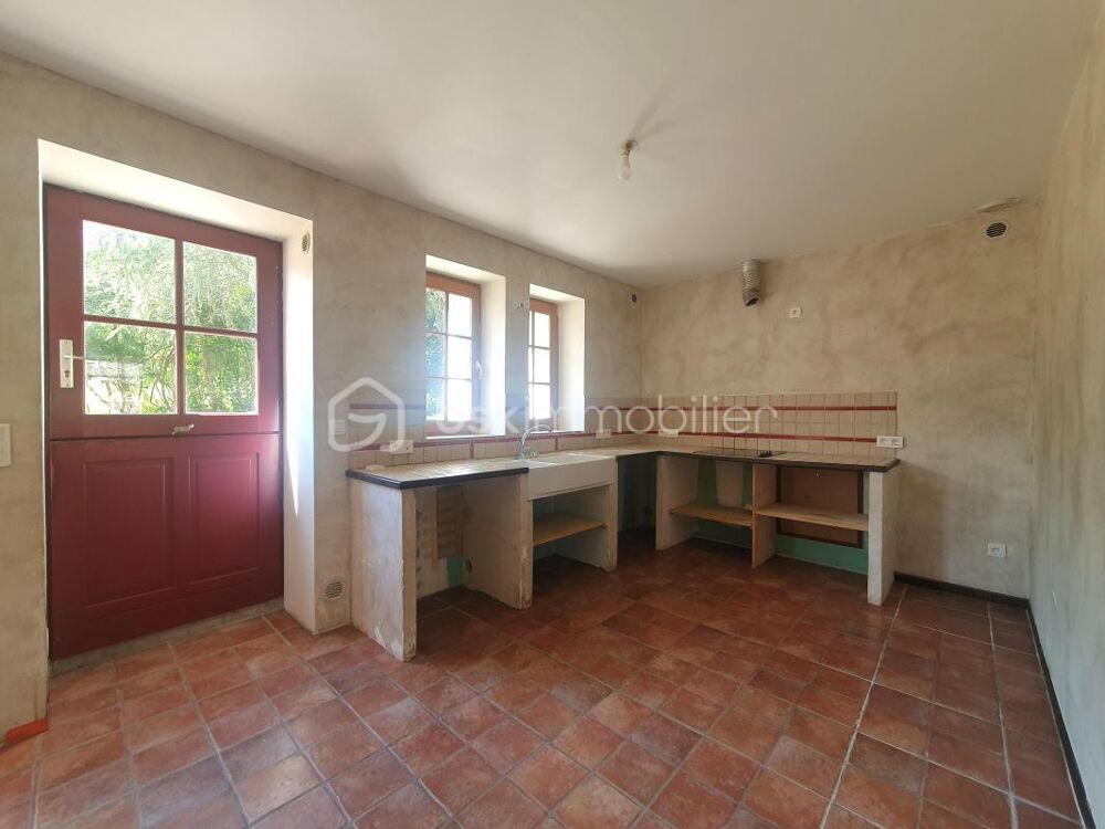 MAISON EN PIERRE_ 3 CHAMBRES_ GARAGE_ JARDIN !