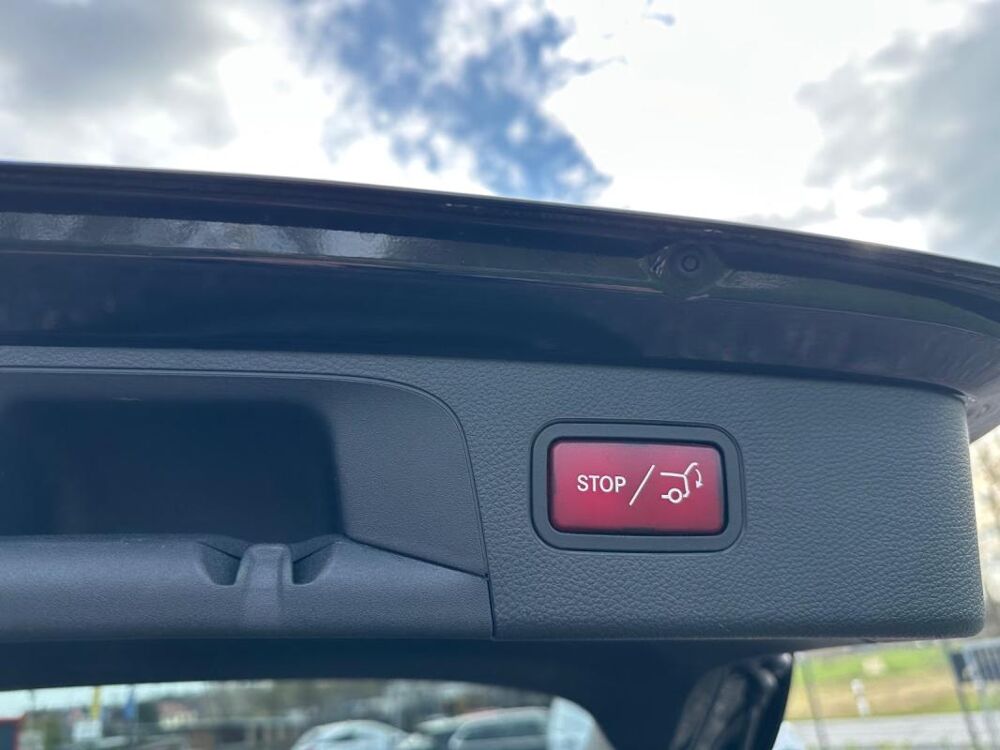 Classe GLC 300 4MATIC AMG Line – LED Chauffage Stationnaire Attelage 2020 occasion 33000 Bordeaux