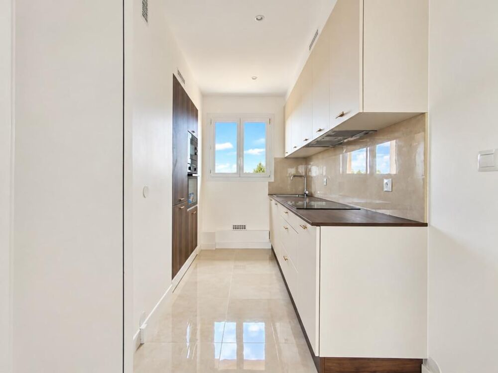 Vente Appartement Appartement 4 pièces – 68 m² – 3 chambres – Balcon – Vue dégagée – Entièrement rénové Le mans