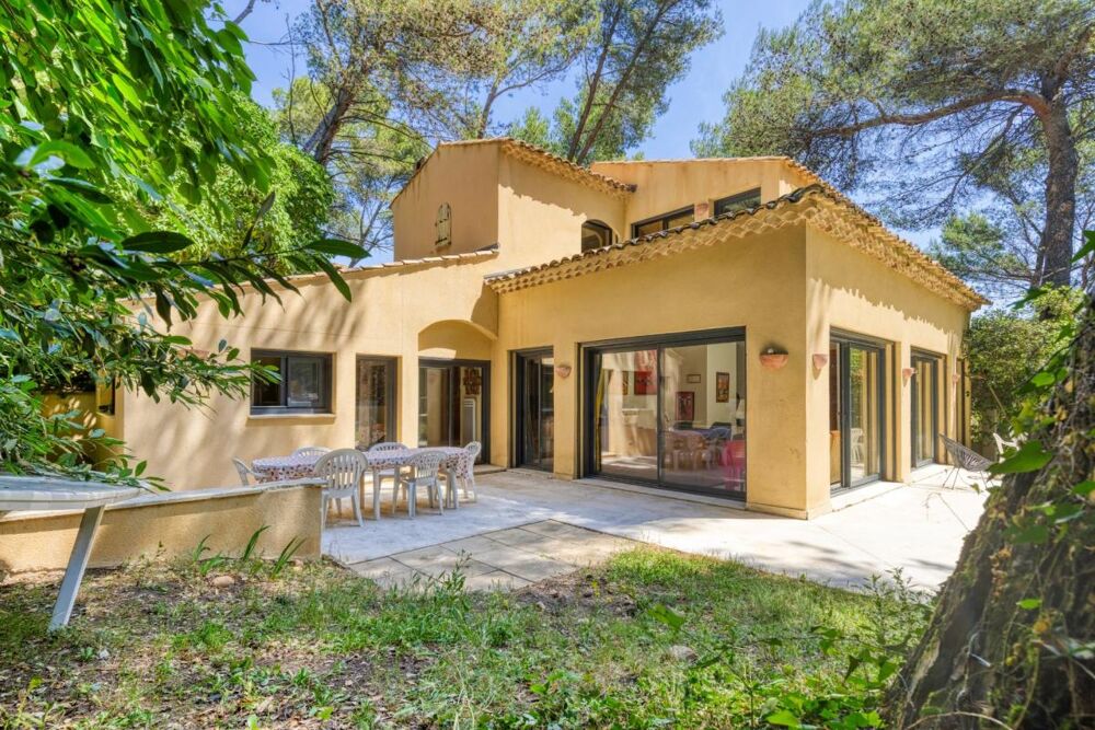 à vendre  Villa Villeneuve-lès-Avignon (30400)