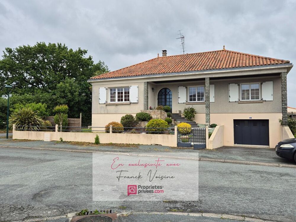 Vente Maison A VENDRE en Exclusivité au Boupère, maison de 135 m2 avec 3 chambres et 1 bureau sur une parcelle de 745 m2 Le boupere