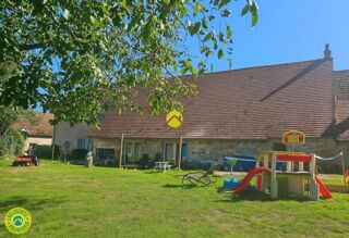  Maison  vendre 8 pices 235 m