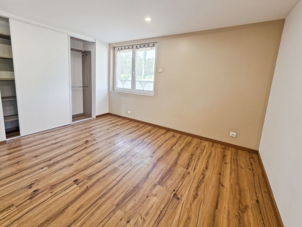 Vente Maison MAISON CONTEMPORAINE DE STANDING AVEC PISCINE – COMMENAILLES (JURA) Commenailles