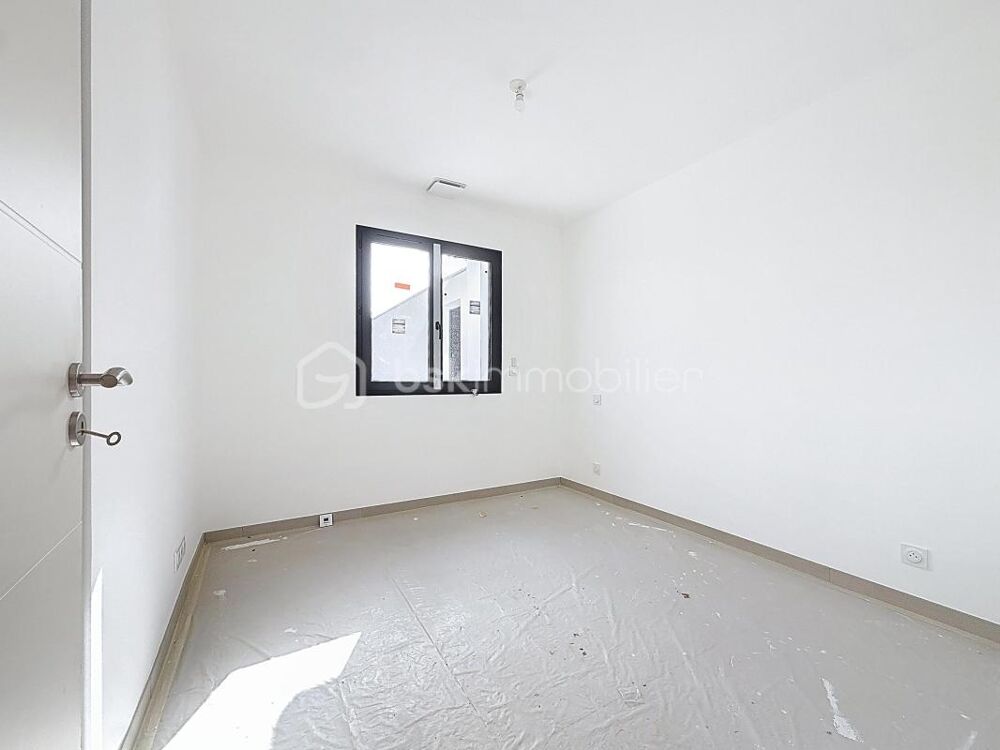 MAISON NEUVE 112m2 AVEC PISCINE ET GARAGE