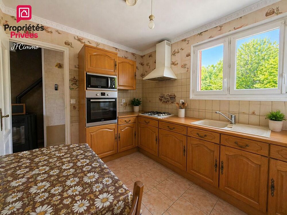 Vente Maison Maison 5 pièce(s) 70m2 sous-sol complet terrain de 1700m2 Crepy en valois