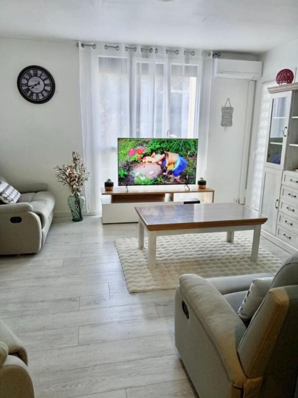 Magnifique appartement spacieux T5 de 83 m² au second étage sans ascenseur avec balcon et cave