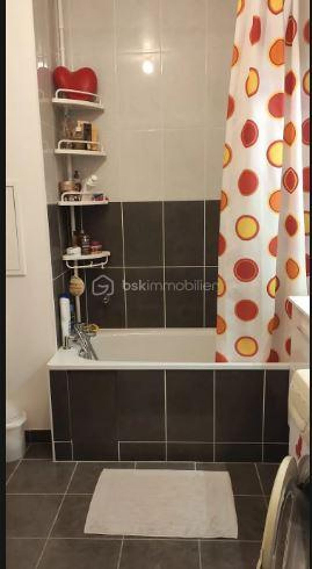 Appartement F2 - 40 m2 - balcon - parking privatif