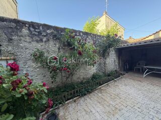  Propriété/château à vendre 6 pièces 132 m²