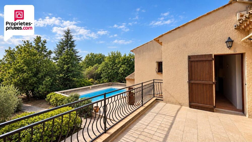 Vente Villa BELLE VILLA PROVENCALE 5 PIECES 156 m2 à RAFRAICHIR TERRAIN 2500 M2 ET GRANDE PISCINE CHAUFFEE Saint cezaire sur siagne
