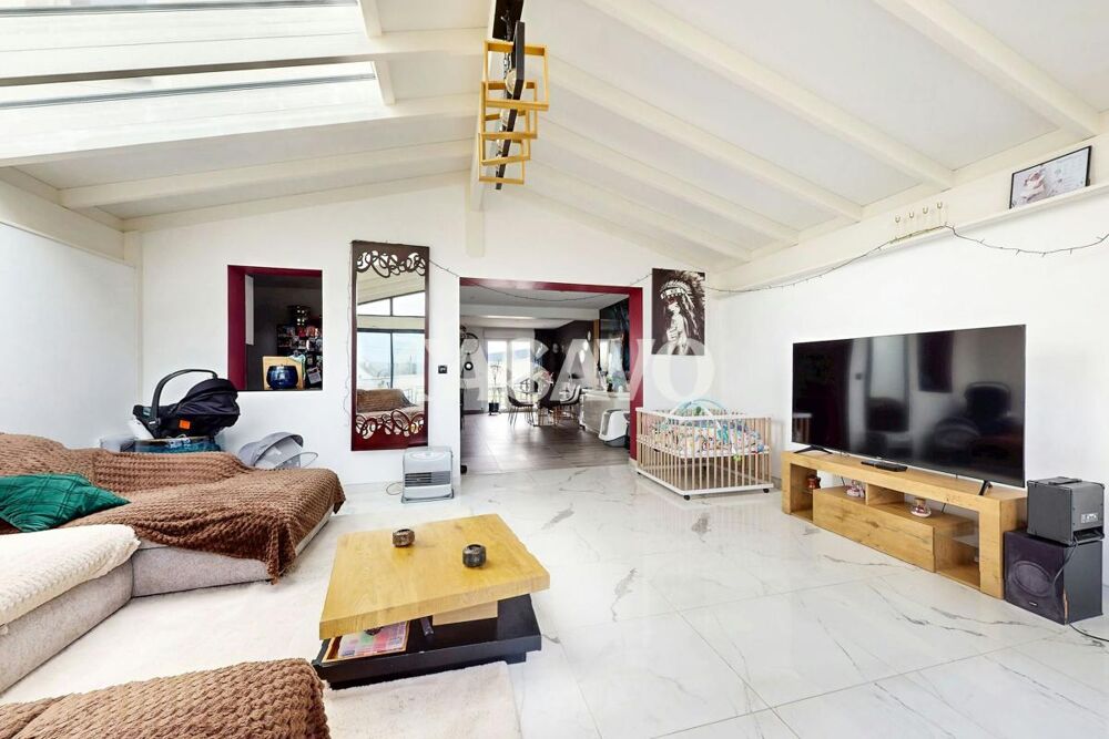 Vente Maison Vente Maison 5 pièces de 122m² - 77124 Villenoy Villenoy