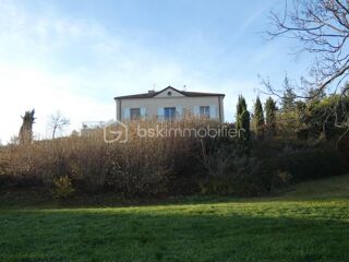  Maison � vendre 9 pi�ces 377 m�