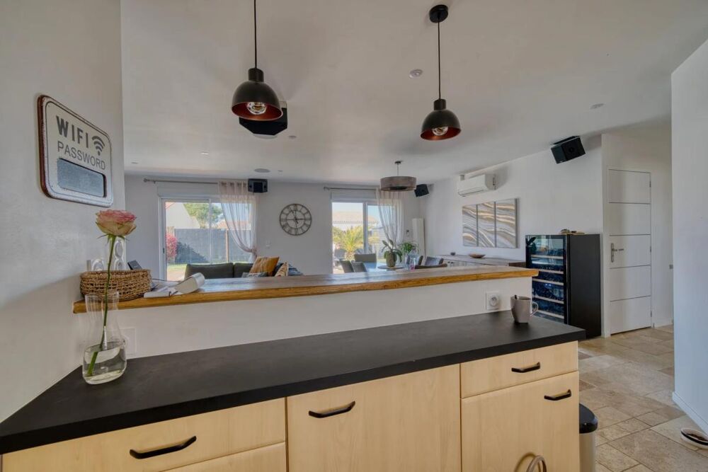 Vente Maison Maison moderne 95m² avec jardin et piscine à Saint-Agnant Saint agnant