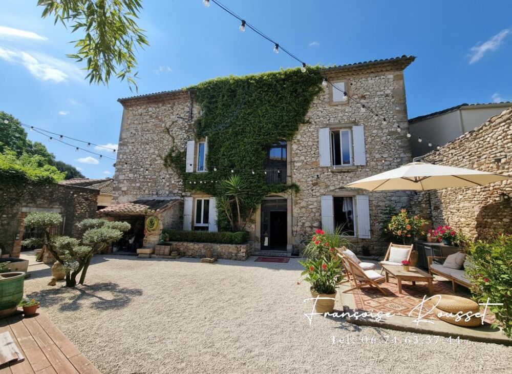 Maison de caractère 4 chambres Terrain 2 000 m² Boucoiran