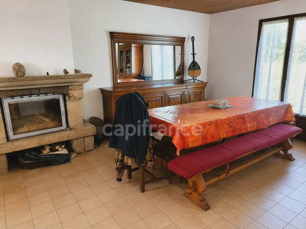 Vente Maison Maison familiale avec grand terrain – Berrien, au cœur des Monts d'Arrée Berrien