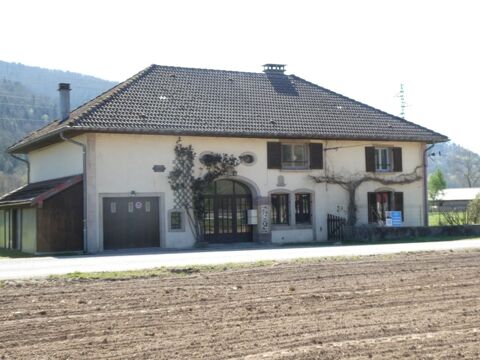   RUPT SUR MOSELLE (88) Ferme  conforter T7 de 160m , hangar, terrain 1000m+ 2 hectares lous  un agriculteur Maison - 7 pice(s) - 160 m