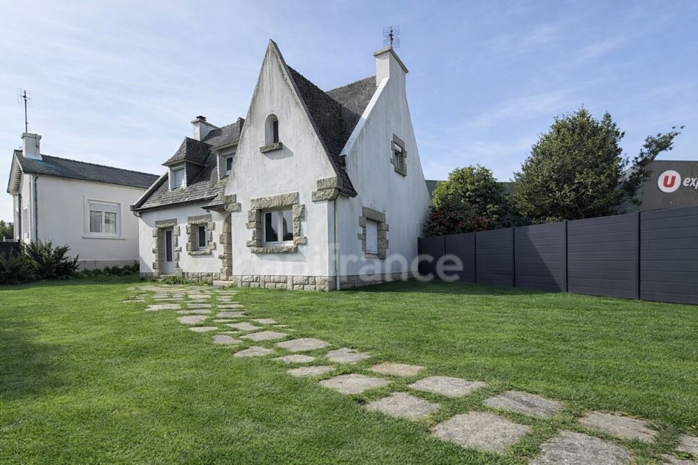 EXCLUSIVITÉ - Maison de ville à vendre 6 pièces à Chateauneuf-du-faou (29) DPE D