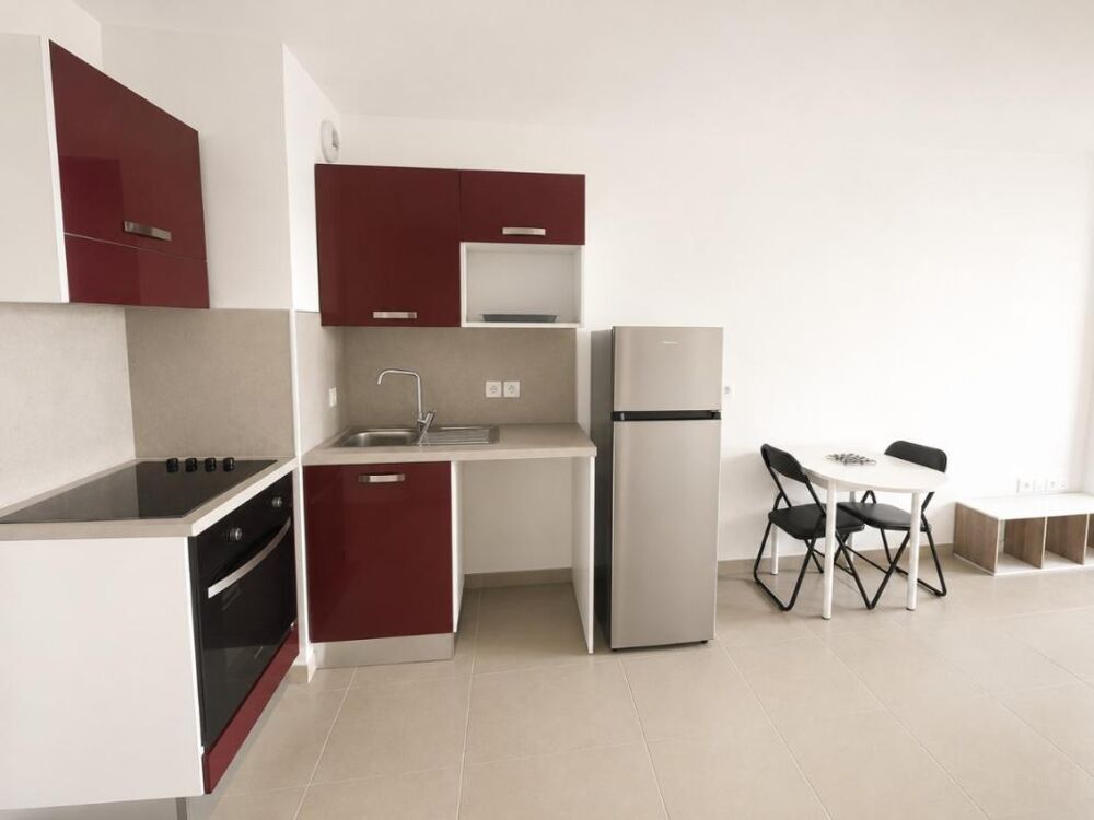 T2 meublé avec parking et terrasse à AGDE
