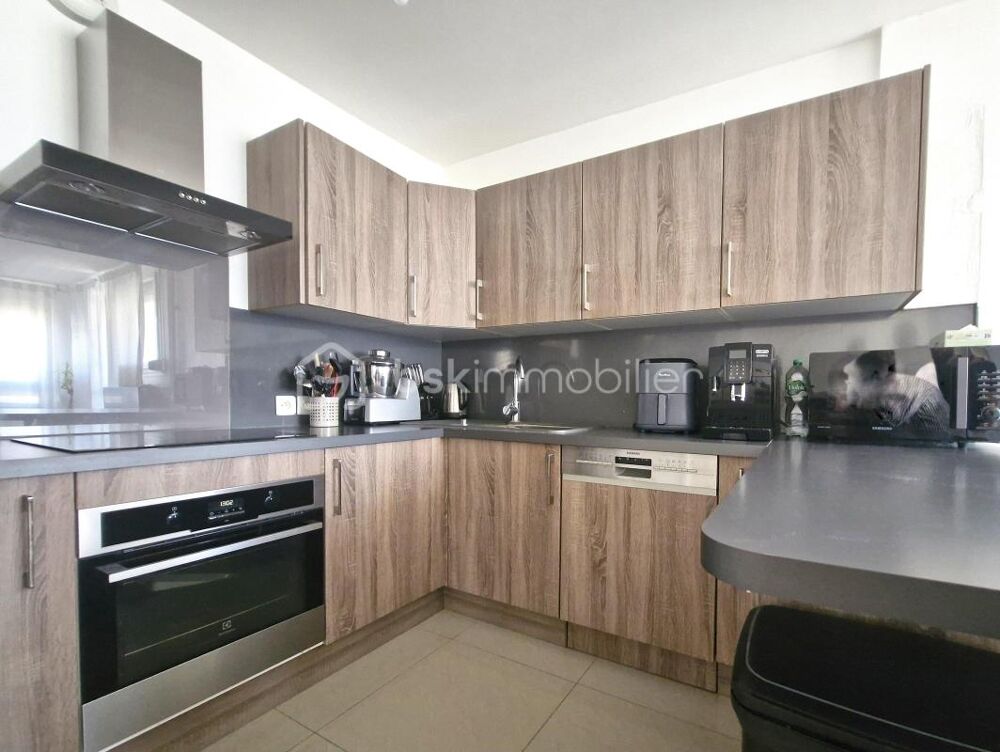 Vente Appartement OPPORTUNITE A SAISIR APPARTEMENT T4  AVEC BALCONS ET PARKING Reims