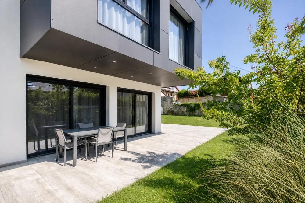 THONON-Corzent Villa de 227 m² avec T2 indépendant