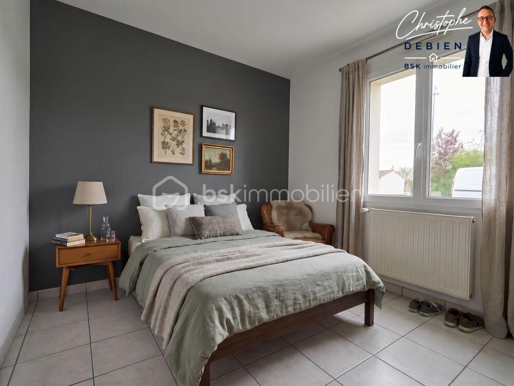 PAVILLON DE 2002 SUR 560 M² DE TERRAIN  3 CHAMBRES  JARDIN ET TERRASSE