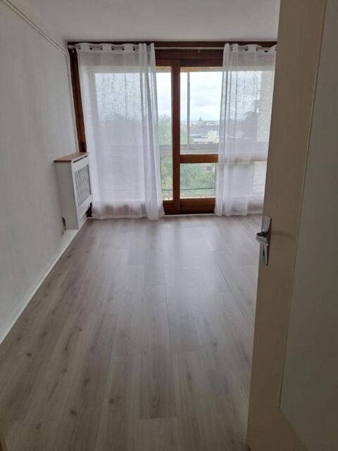  Appartement  louer 4 pices 94 m