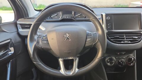 208 I 1.2 PureTech 82 Style 2018 occasion 51000 Chalons En Champagne