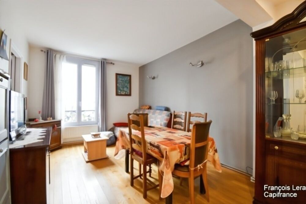 Appartement à vendre 2 pièces avec cave PARIS 17EME ARRONDISSEMENT (75) - rue Guy Môquet - 34 m2 Loi Carrez - 315 000 € honorair