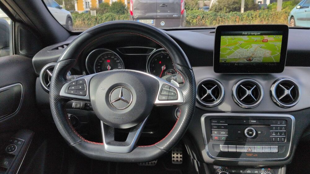 Classe GLA X156 180 122 7G-Tronic Fascination - Automatique Toit ouvran 2019 occasion 56100 Lorient