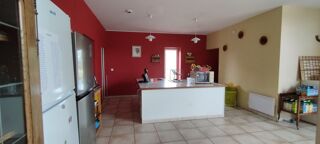  Maison à vendre 15 + pièces 524 m²