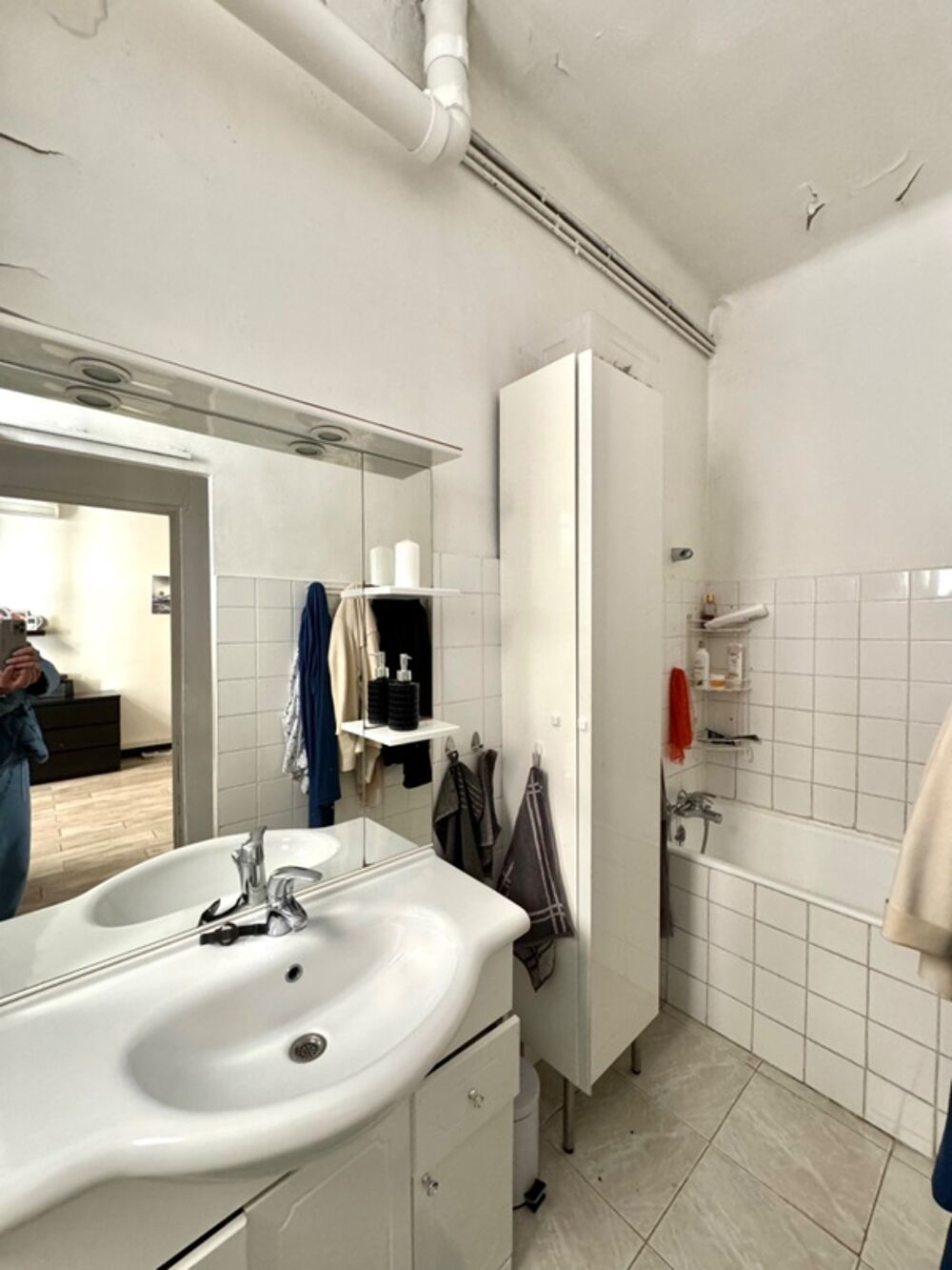 Vente Appartement Dpt Bouches du Rhne (13),  vendre MARSEILLE 8EME ARRONDISSEMENT appartement T2 Paradis, avec balcon Marseille 8