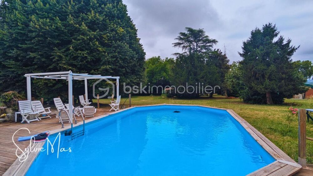 Maison de Maître 264 m² sur 1,2 ha, piscine, panneaux solaires
