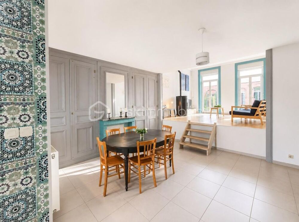 Vente Maison Nouveauté  -   À VENDRE – Maison familiale de 180 m² – 5 chambres – Roubaix DPE C Roubaix