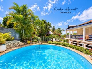 Maison 6 pièces 193 m² · à Fort de France · 193 m² · 682 000 €