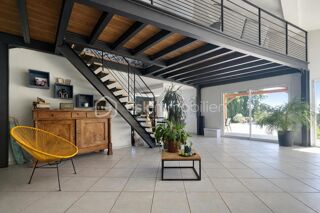  Villa � vendre 6 pi�ces 210 m�