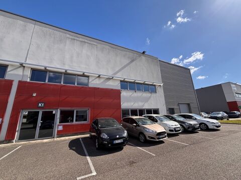 Local d'activit&eacute; et bureau &agrave; Louer &agrave; Saint-Priest 4750 69800 Saint priest