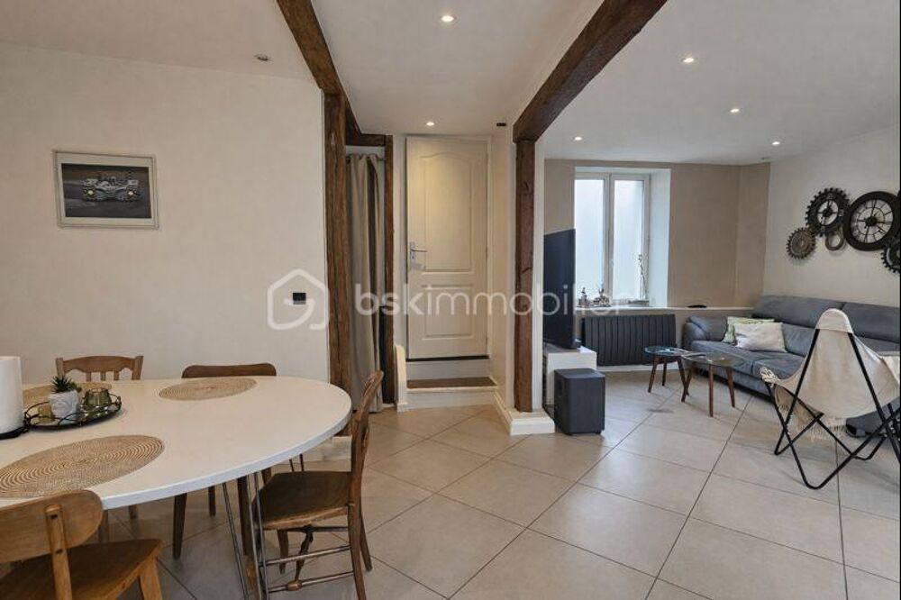 POMMEUSE  Maison briarde 4 chambres  Terrain 1 075 m²  Aucun travaux