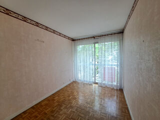  Appartement à louer 4 pièces 87 m²