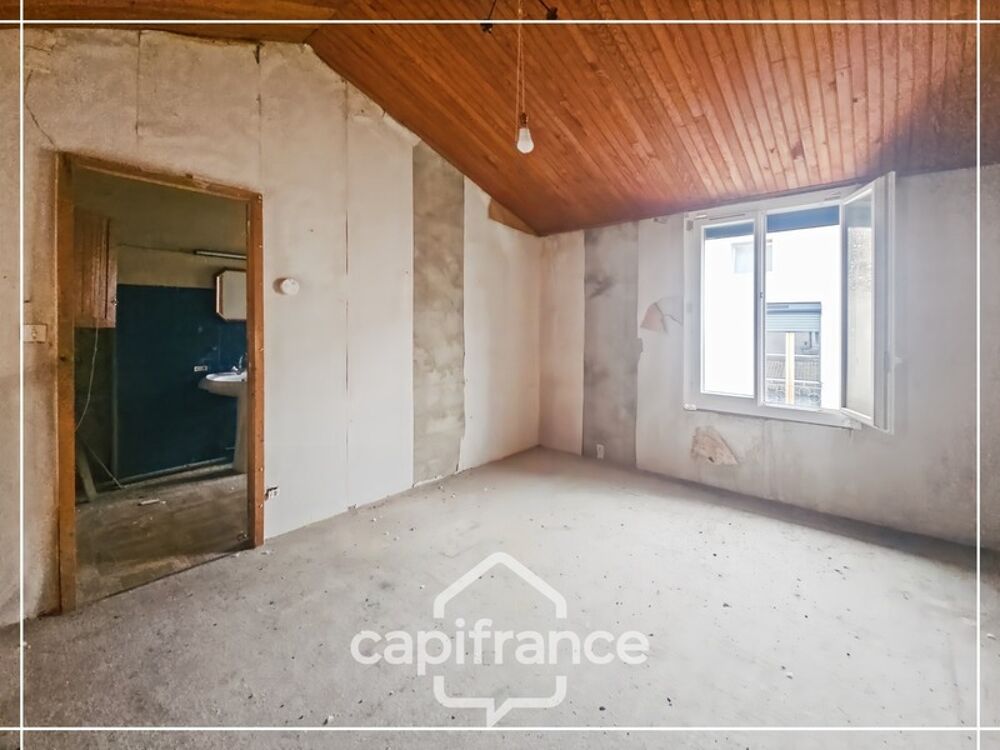 Vente Maison Maison en pierre à rénover avec cour et garage au cœur de Puymirol Puymirol