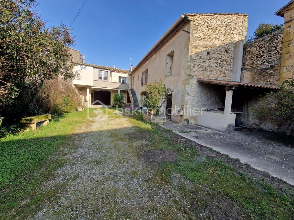 Rare et Unique sur le secteur! Spécial investisseur! Ensemble de 3 habitations pour 336m² sur un terrain de 905m²