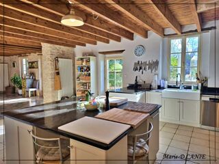  Maison  vendre 10 pices 480 m