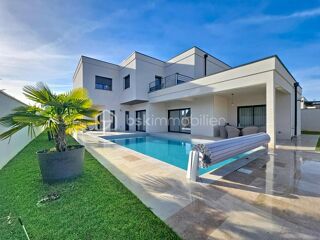  Maison � vendre 6 pi�ces 220 m�