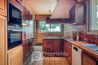  Maison � vendre 8 pi�ces 228 m�