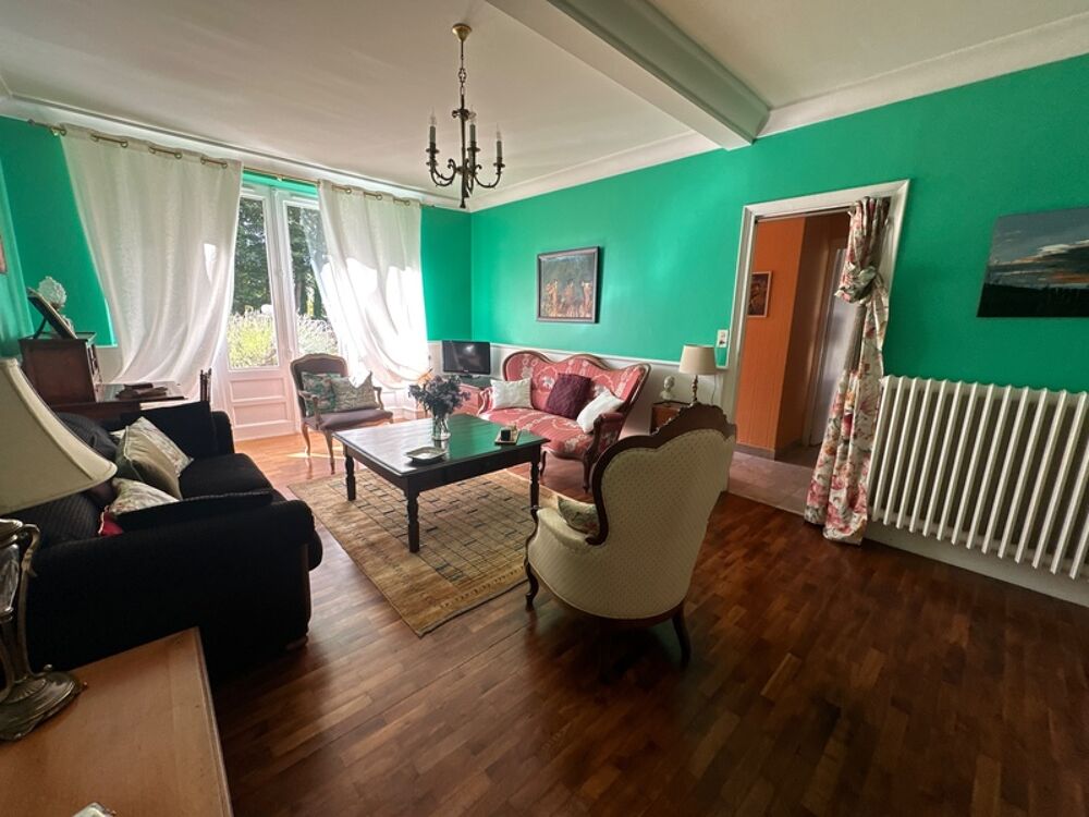 SPACIEUSE MAISON 131 m², 9 PIECES A LIGNOL