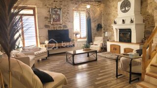 Vente Maison ARGELIERS - MAISON DE VILLAGE RENOVEE DE 185 M² AVEC TERRASSE ET GARAGE Argeliers