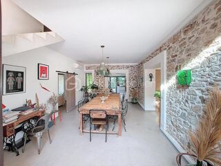  Maison à vendre 8 pièces 254 m²