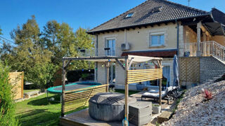  Maison � vendre 8 pi�ces 220 m�