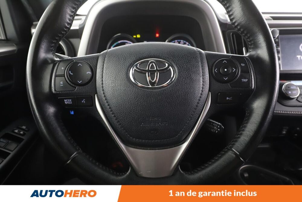 RAV 4 2.5 Hybride Dynamic 2WD 197 ch 2017 occasion 92130 Issy-les-Moulineaux