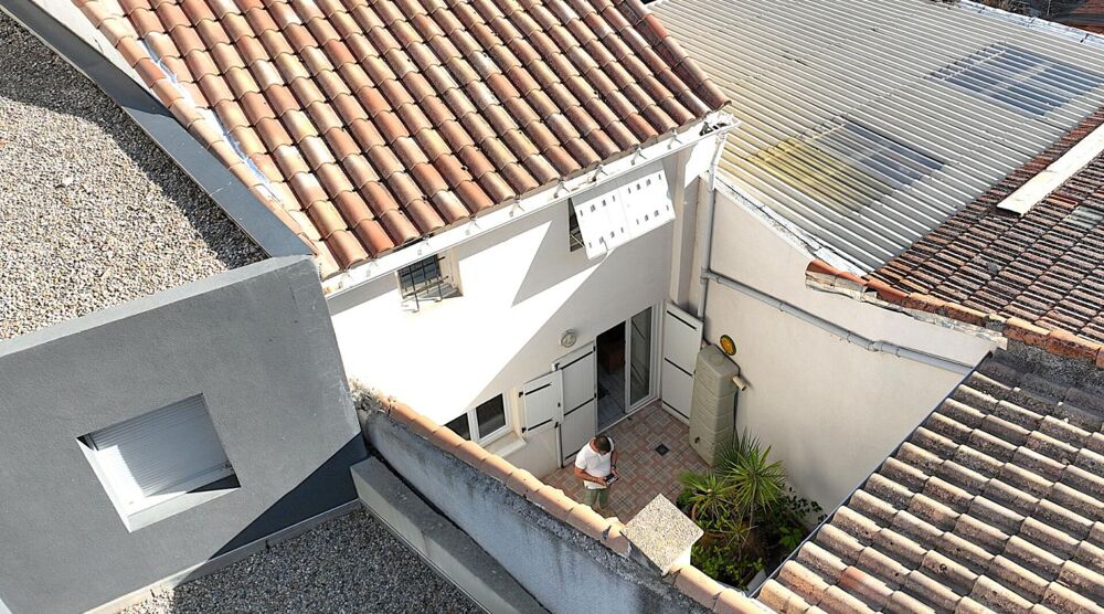 Vente Villa Maison de ville rénovée avec cour, garage et Studio ? Quartier des Beaux-Arts Montpellier