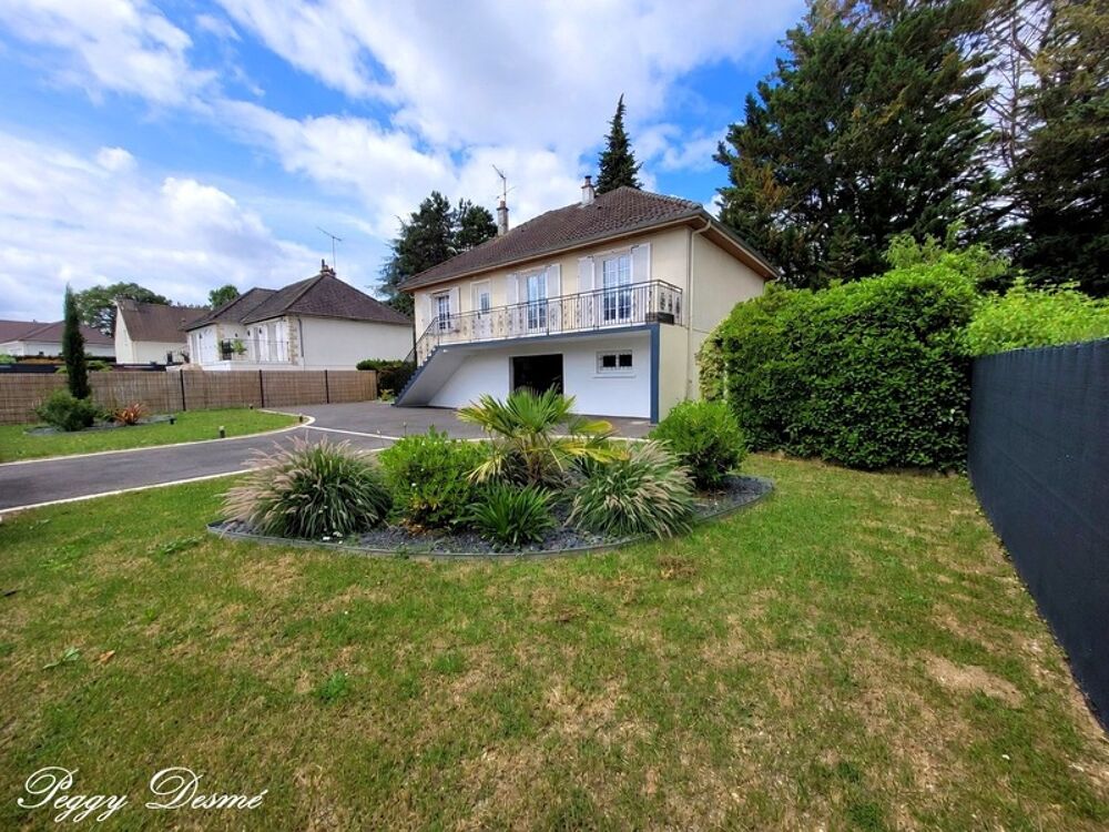 Maison à vendre 6 pièces CHAMBRAY LES TOURS (37) - Double séjour, Cuisine équipée, 4 chambres, 2 salles d'eau, Garage
